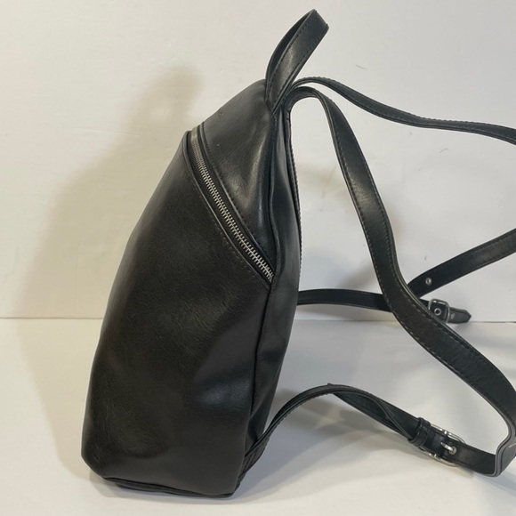 Matt & Nat Aries Vegan Backpack Vintage Collection - Picture 11 of 13